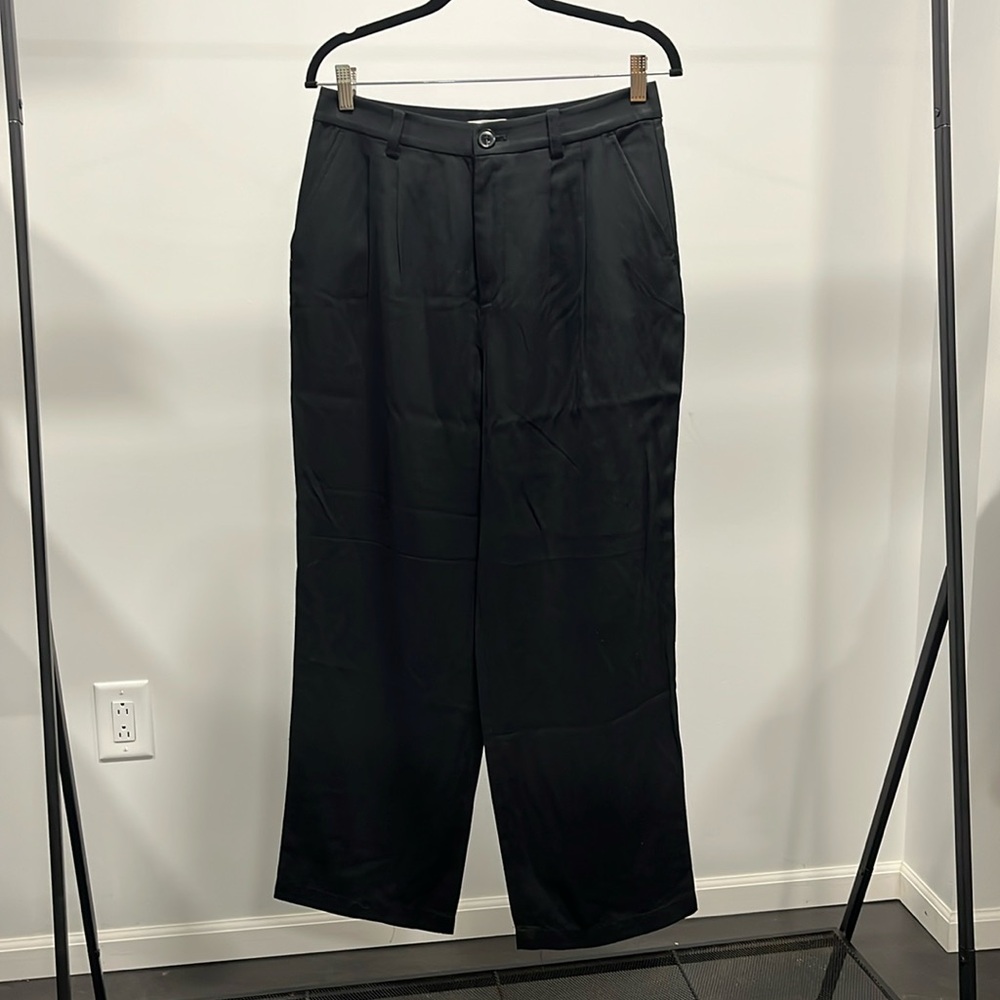 LOFT petite, black trousers, size 8, new with tag.